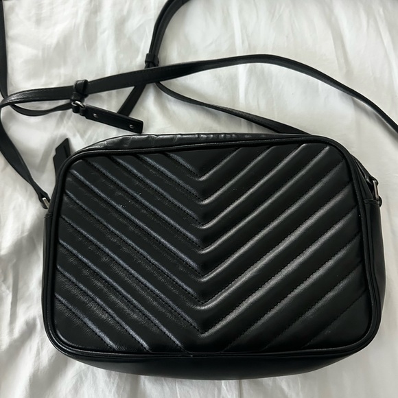Yves Saint Laurent Black Chevron Crossbody Bag *AUTHENTIC* - Picture 4 of 4